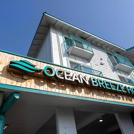 Oyo Ocean Breeze Hotel At مدينة لينكولن المظهر الخارجي الصورة